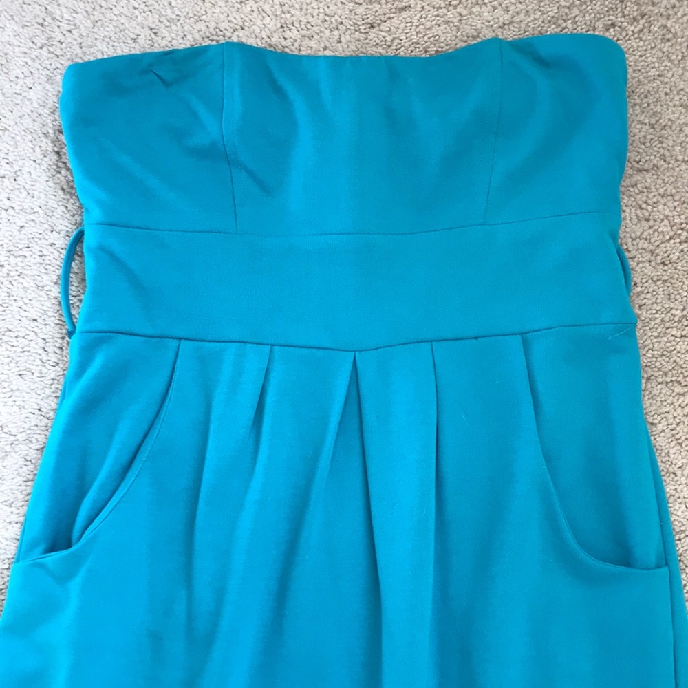 ✨PRETTY STRAPLESS DRESS✨ - Picture 3 of 8